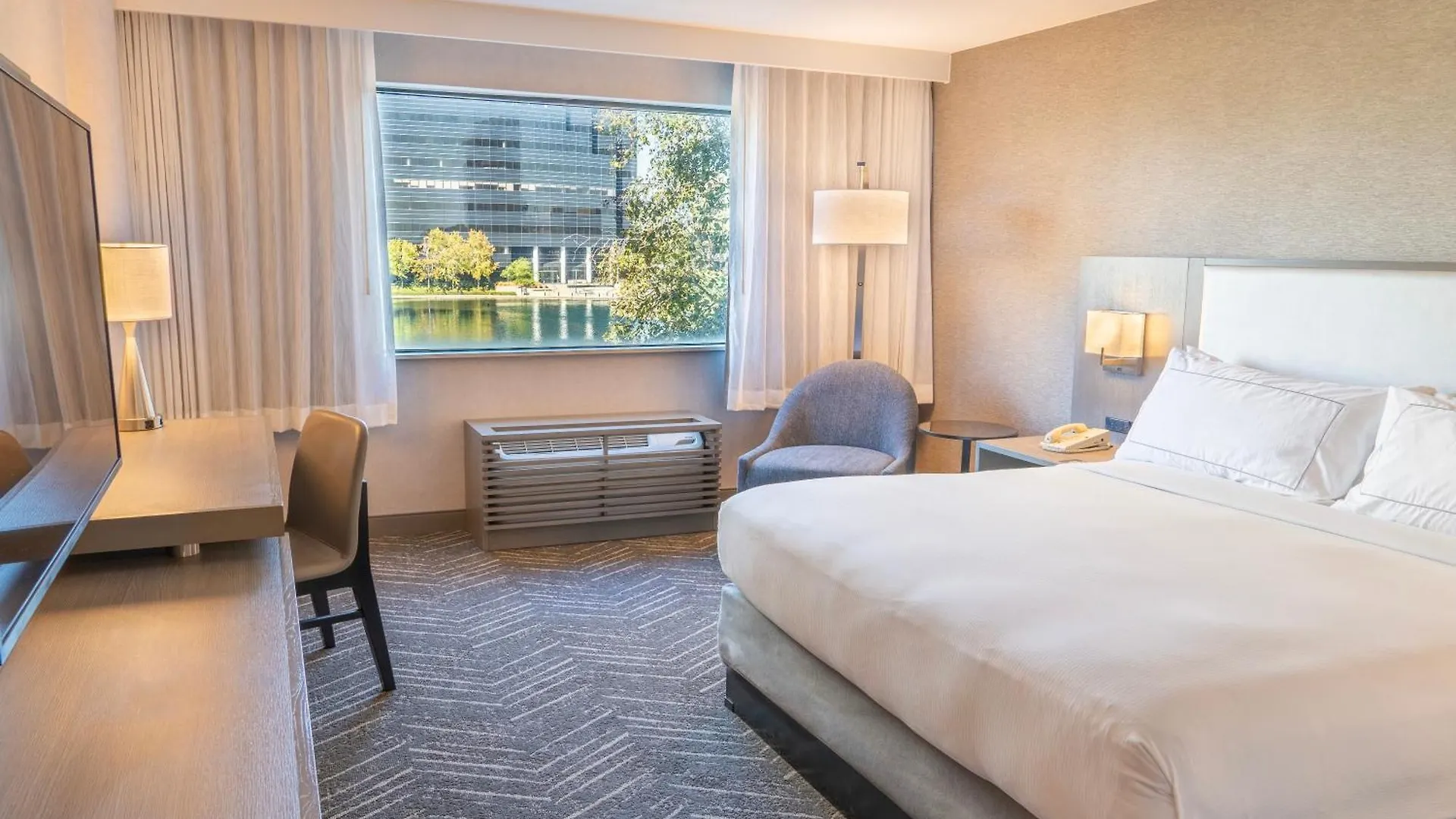 Orange County Hotel 圣安娜